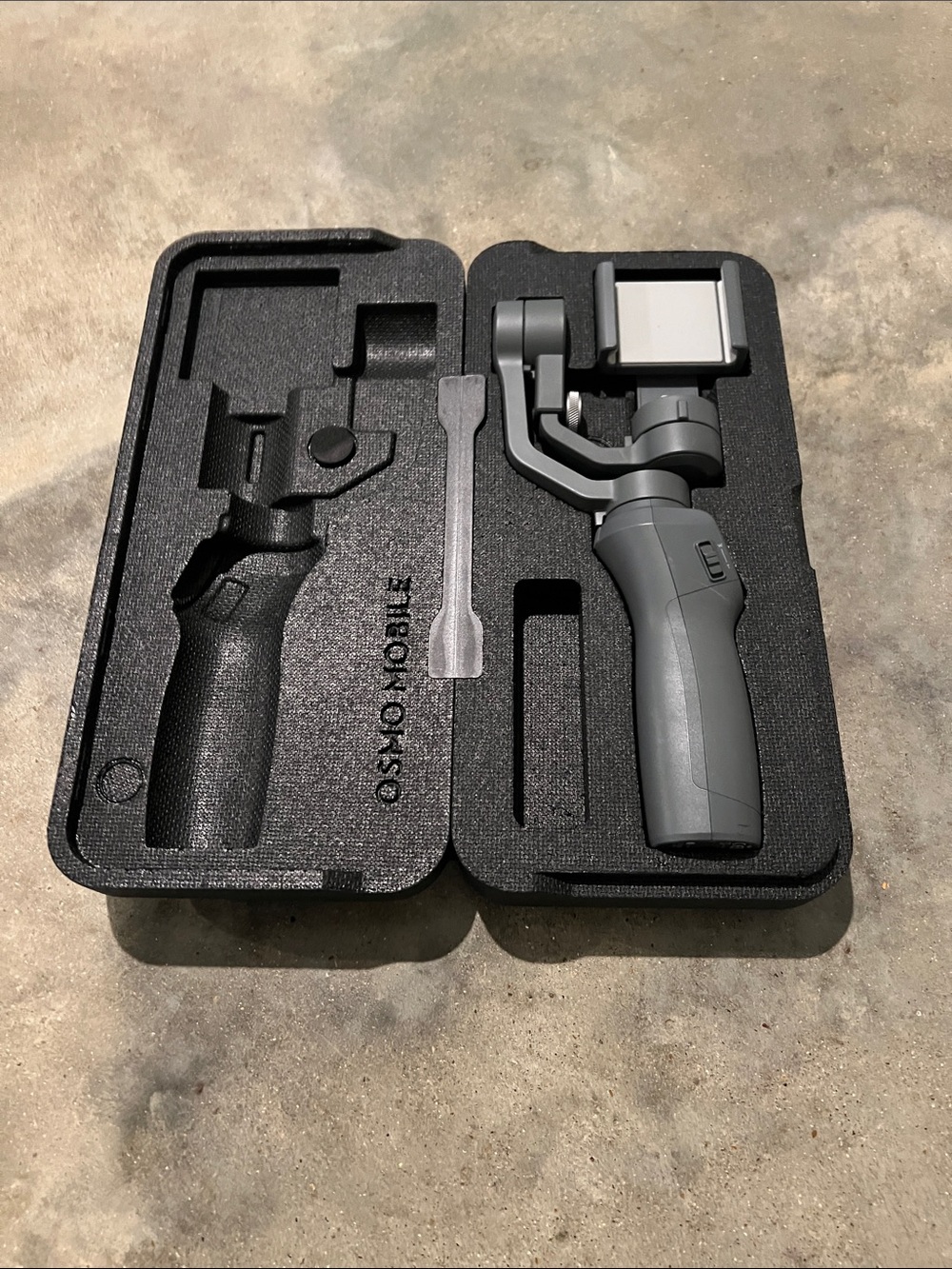 DJI OSMO MOBILE Camera stabilizer